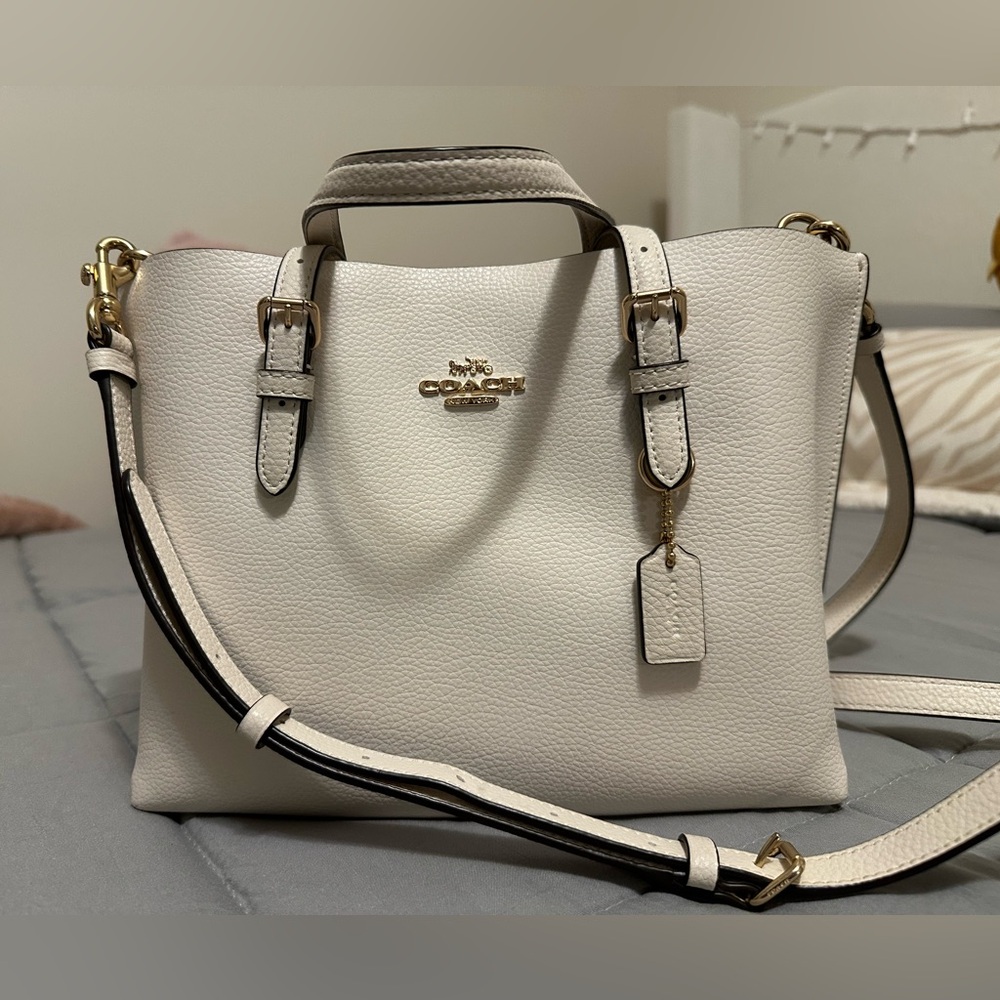 Coach Mollie Tote 25 in Chalk